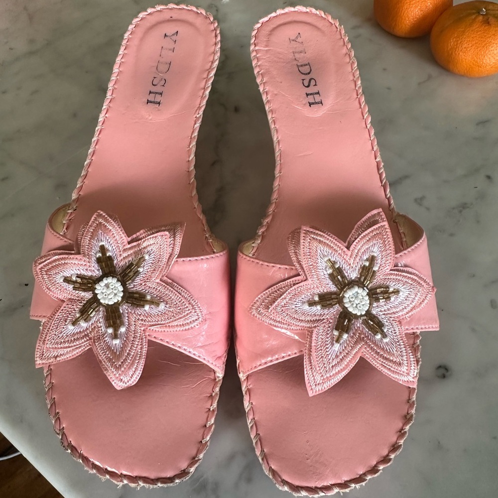 VTG 90s Pink Floral Embellished Kitten Heel, 39/8